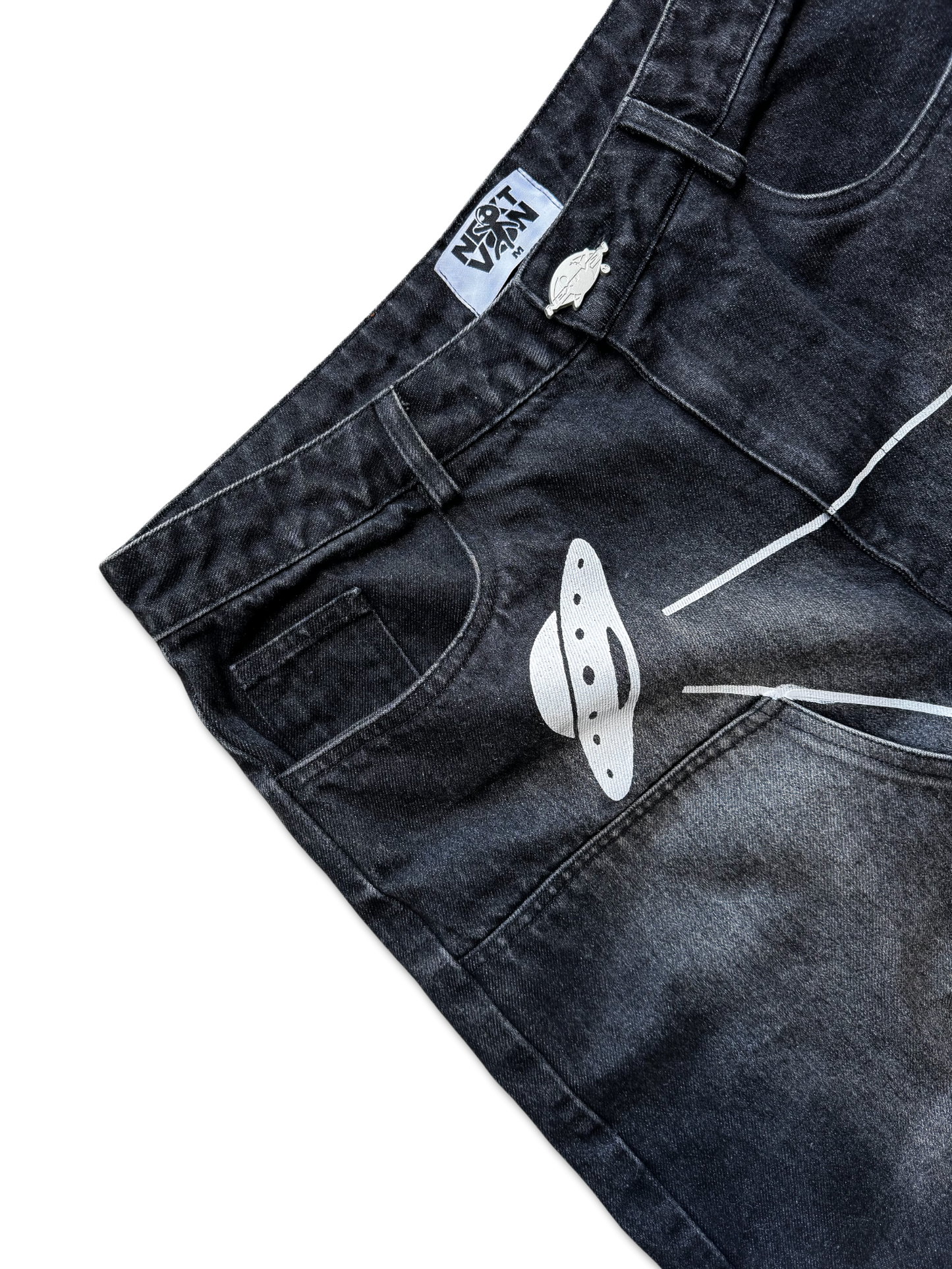 Abducted Jorts Black
